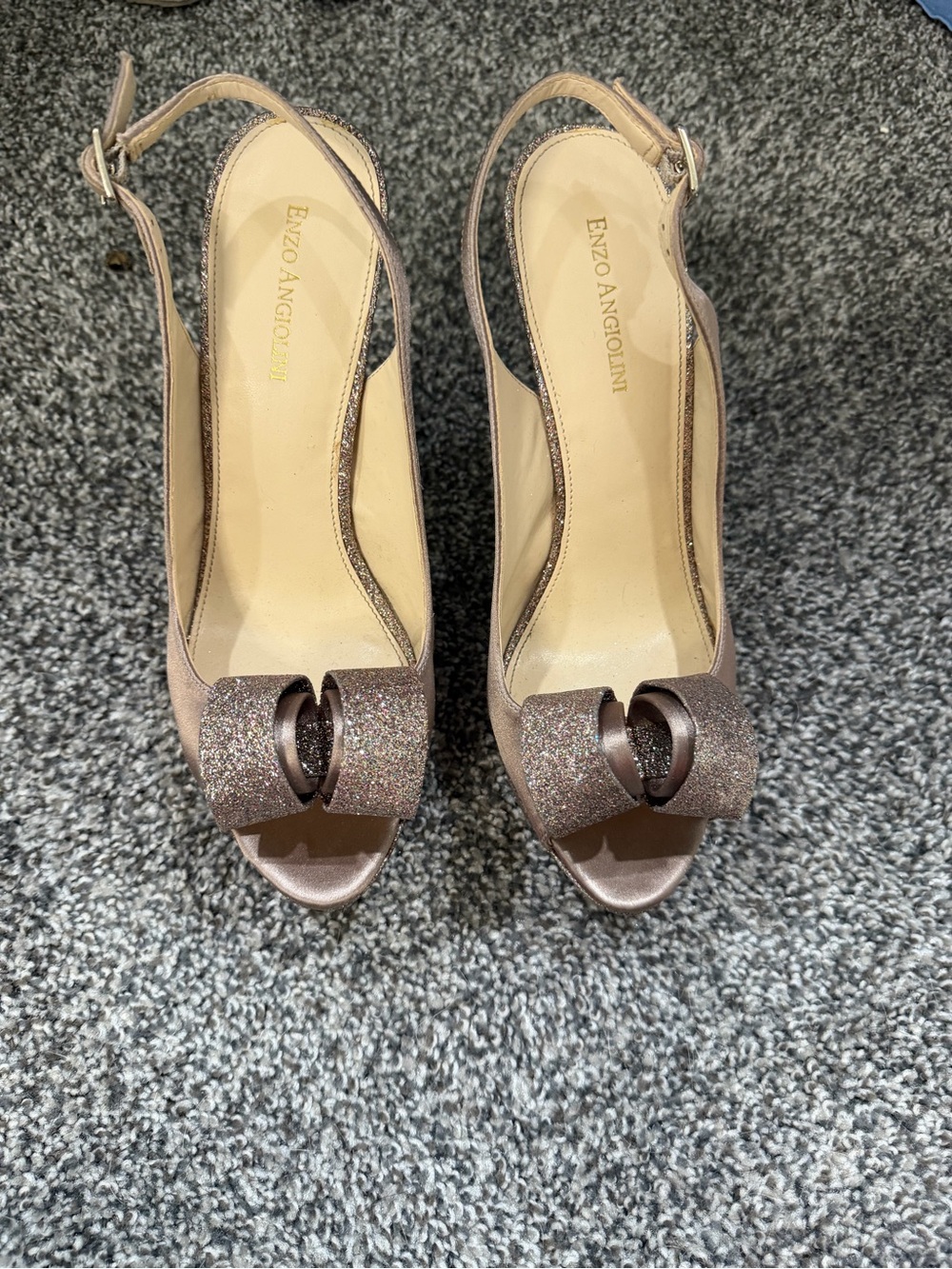 Enzo Angiolini Taupe Glitter Bow Slingback Peep-Toe Heels